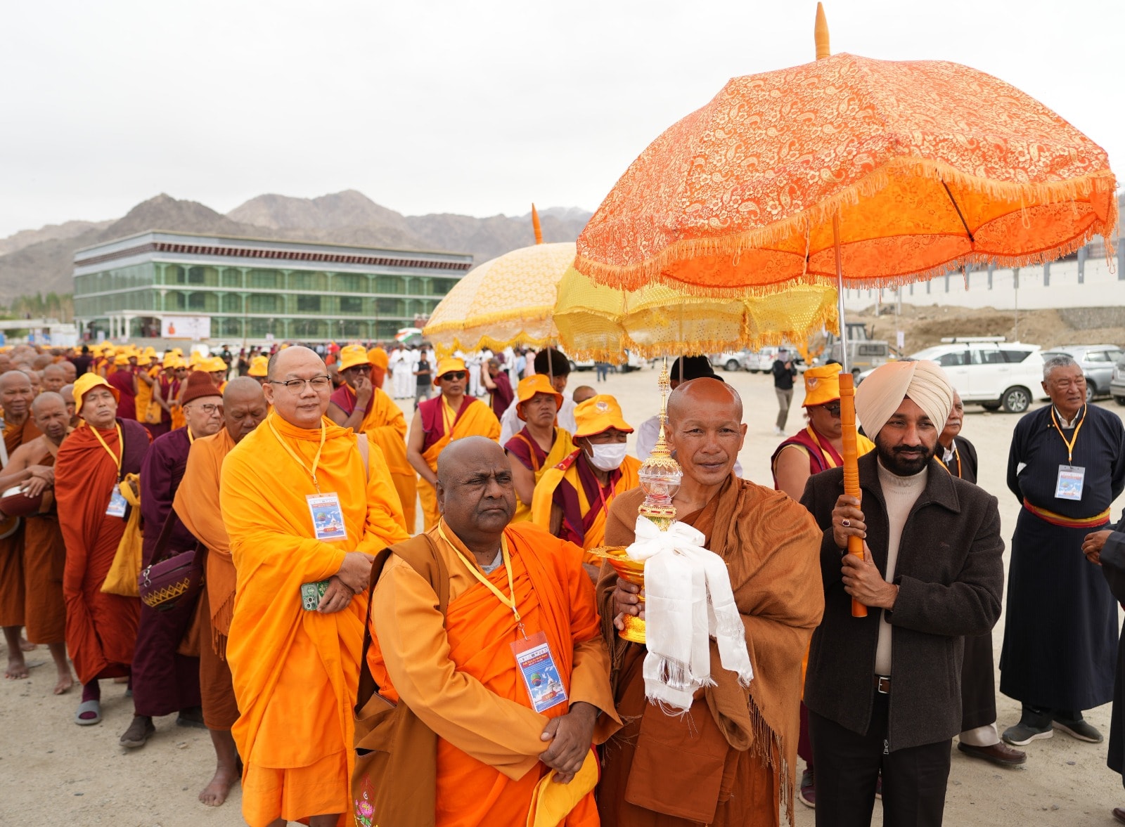 PM Narendra Modi, PM Modi is a global peace maker, Buddhist monks praised PM Modi, Ladakh News, Peace Walk in Ladakh, Buddhist monks, Ladakh News Today, वैश्विक शांति निर्माता हैं पीएम मोदी, बौद्ध भिक्षुओं ने लद्दाख में की तारीफ