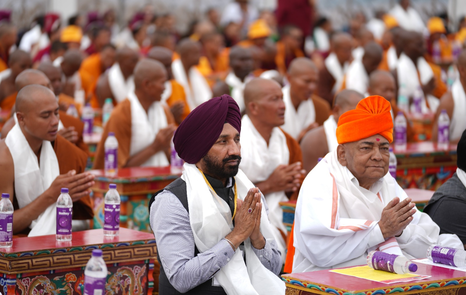 PM Narendra Modi, PM Modi is a global peace maker, Buddhist monks praised PM Modi, Ladakh News, Peace Walk in Ladakh, Buddhist monks, Ladakh News Today, वैश्विक शांति निर्माता हैं पीएम मोदी, बौद्ध भिक्षुओं ने लद्दाख में की तारीफ