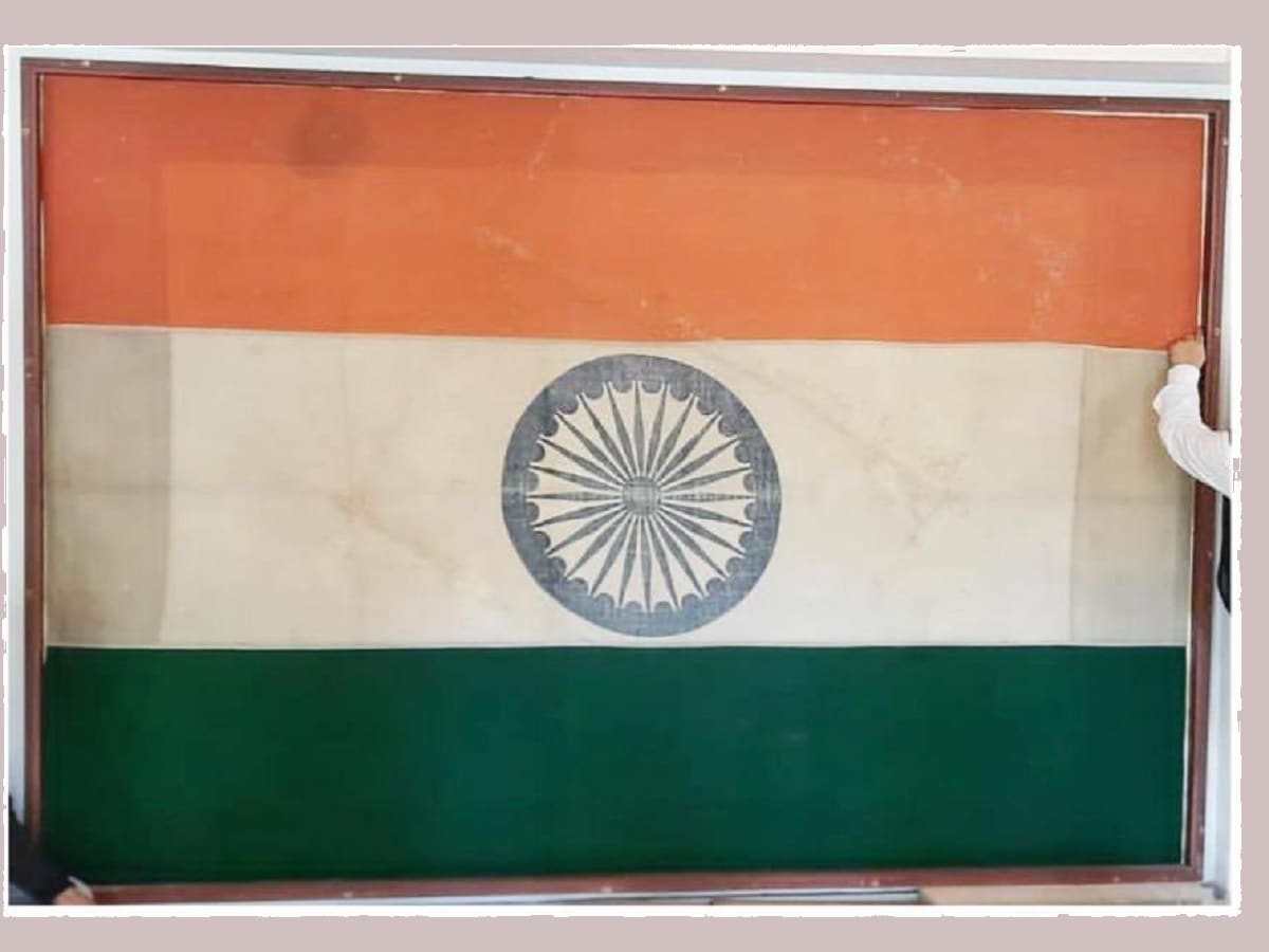 भारत, अनुसंधान, स्वतंत्रता आंदोलन, भारतीय स्वतंत्रता, राष्ट्रीय ध्वज, संविधान सभा, तिरंगा, तिरंगे में परिवर्तन, महात्मा गांधी, भारत का राष्ट्रीय ध्वज,
