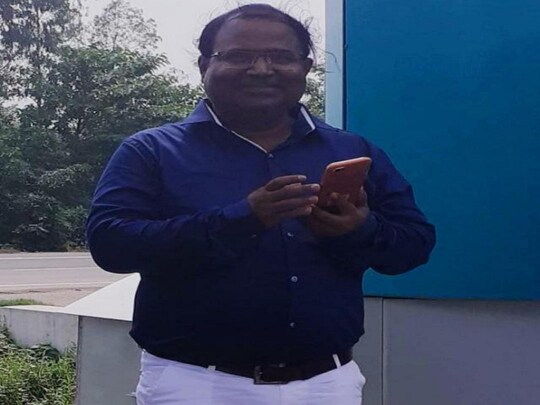 मुजफ्फरपुर के मनियारी थाना क्षेत्र के काजीइंडा रिलायंस पेट्रोल पम्प के मैनेजर नीरज कुमार अचानक 5 दिन से गायब है.