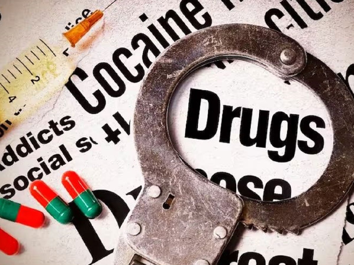 पंजाब पुल‍िस ने नशे के सौदागरों पर कसा शिकंजा, सालभर में बरामद की 1200 KG  हेरोइन, 16 हजार ड्रग तस्‍कर अरेस्‍ट - punjab police war against drugs  arrested 16000 drug smugglers seize