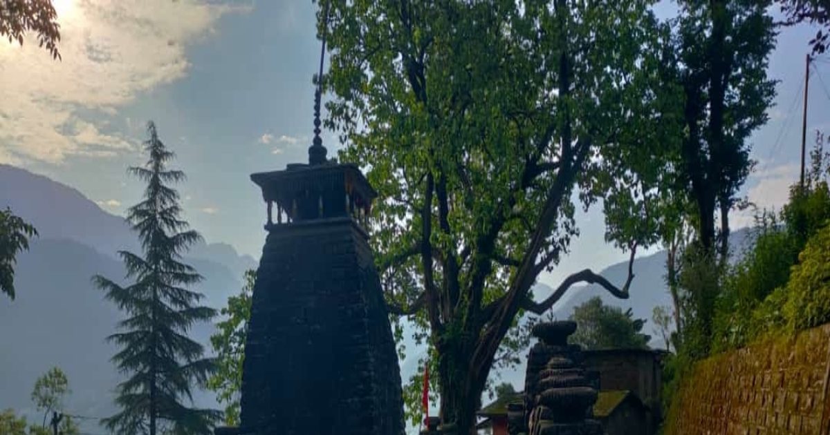 इस मंदिर में भोलेनाथ ने किया था एक दिन वास, गुप्त शिवलिंग है विराजमान ...