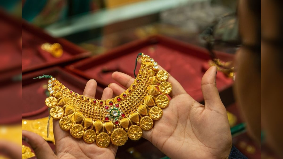 Ranchi Gold Rate: जन्माष्टमी पर बढ़े सोने के भाव, चांदी हुई सस्ती, फटाफट चेक करें लेटेस्ट रेट