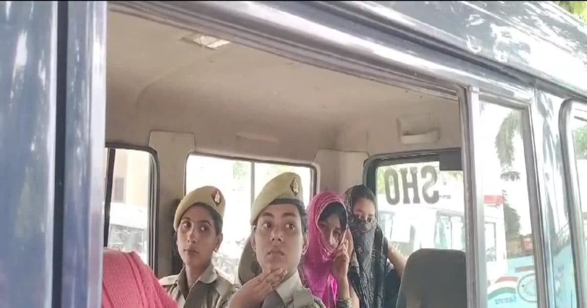 5 साल तक लिवइन रिलेशन में रहा शख्स फिर पार्टनर की बेटी पर बिगड़ी नीयत, गंवानी पड़ी जान 5 साल तक लिवइन रिलेशन में रहा शख्स फिर पार्टनर की बेटी पर बिगड़ी नीयत, गंवानी पड़ी जान