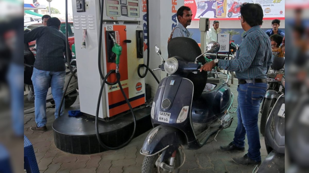 Petrol Diesel Price: अपडेट हो गए पेट्रोल-डीजल के दाम, टंकी फुल कराने से पहले चेक करें ताजा रेट्स