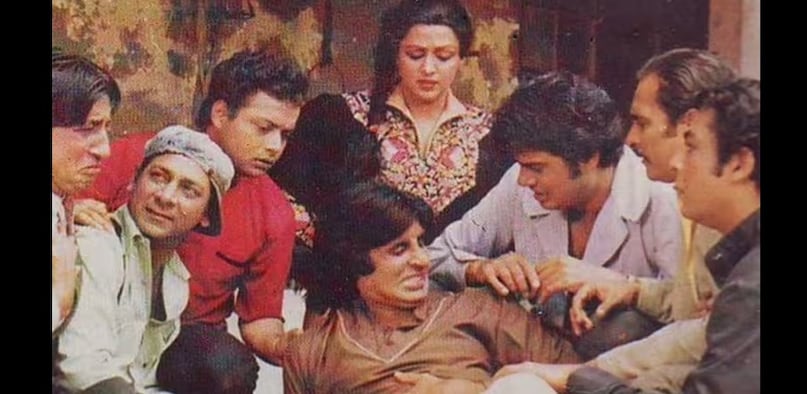amitabh bachchan, amitabh bachchan movie, amitabh bachchan hema malini movie, amitabh bachchan hit movie, amitabh bachchan hollywood movie remake, amitabh bachchan highest grossing movie, satte pe satta movie, satte pe satta movie cast, satte pe satta movie collection, hema malini hit movie, Amitabh Bachchan, Hema Malini, Amjad Khan, Ranjeeta Kaur, Sachin Pilgaonkar, Sudhir, Shakti Kapoor, Kanwarjit Paintal, Kanwaljit Singh, Vikram Sahu