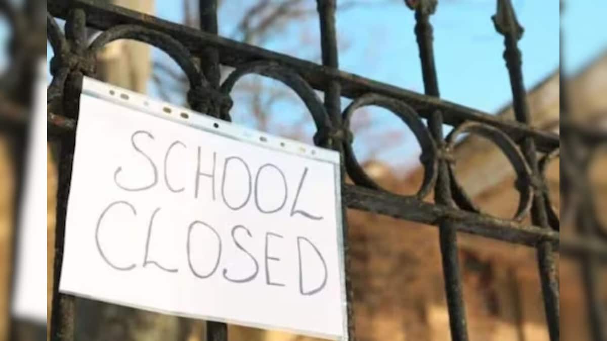 गौतमबुद्ध नगर में क्यों बंद हैं आज स्कूल, किसने दिया सार्वजनिक अवकाश का आदेश