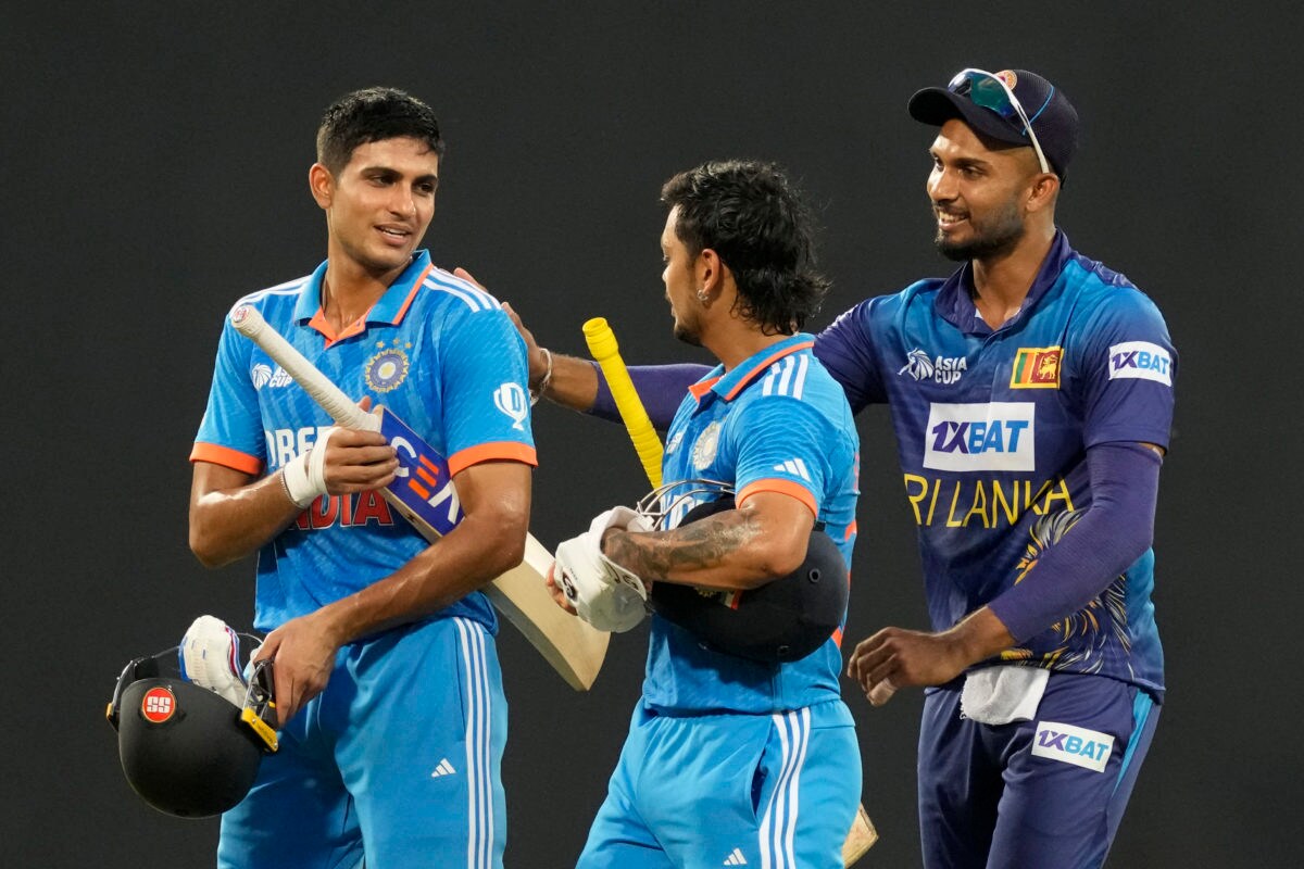 VIDEO: ईशान किशन क्या 82 साल के हैं? सूर्यकुमार यादव हैं विकेटकीपर गेंदबाज