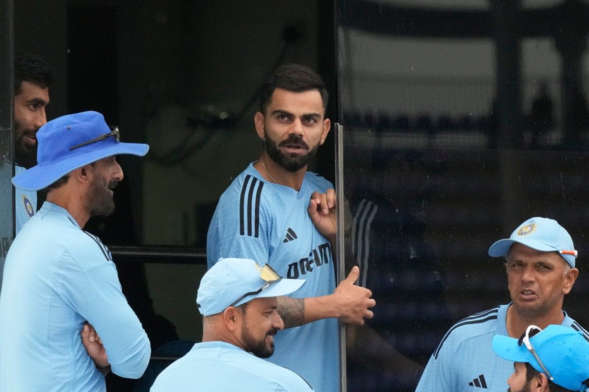 भारत के पास World Cup में 8 गेंदबाज, एक हुआ बाहर और 2 को टीम में जगह नहीं