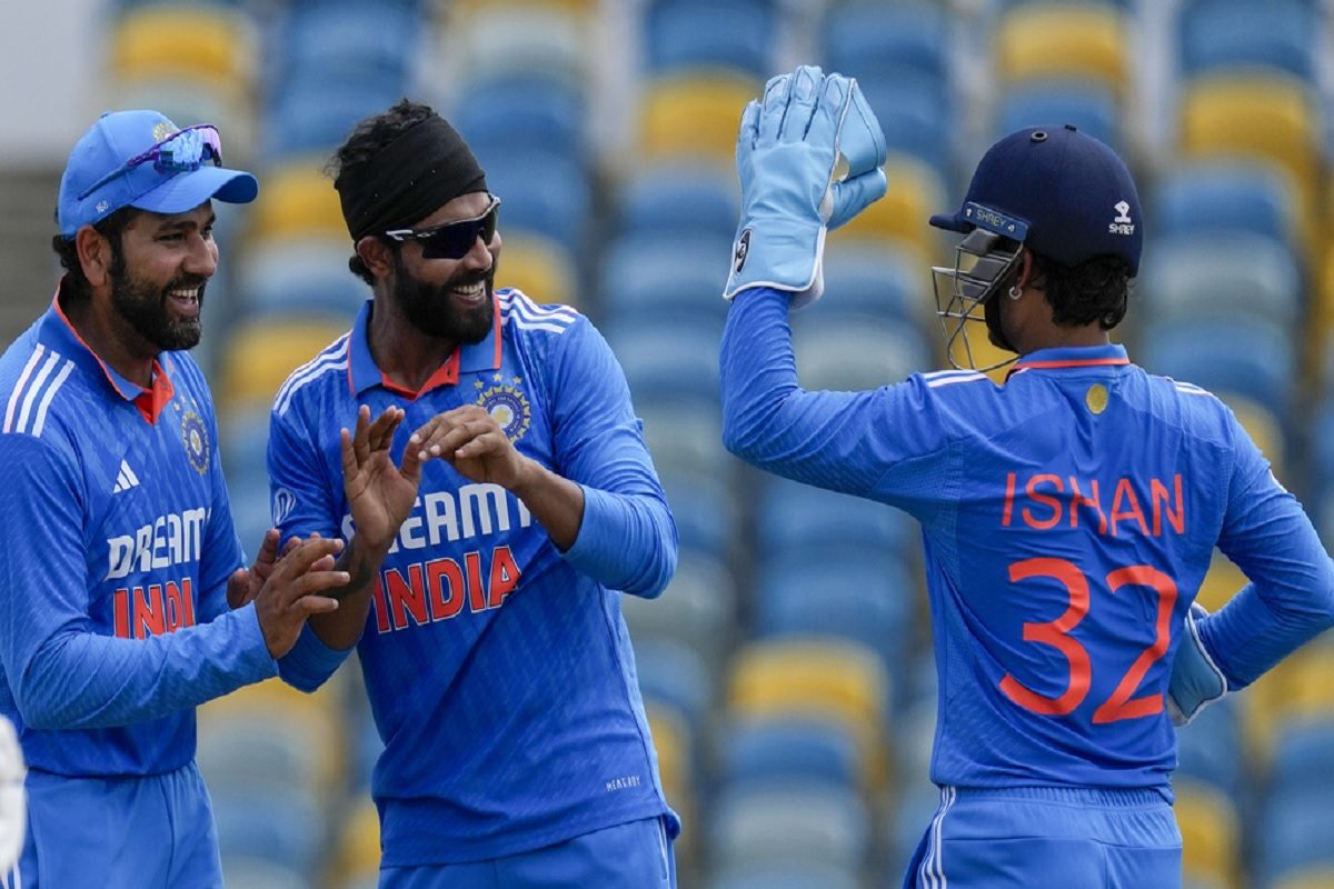 खूंखार बल्लेबाजों पर रवींद्र जडेजा ने मारा पंजा, अकेले पूरी टीम पर भारी