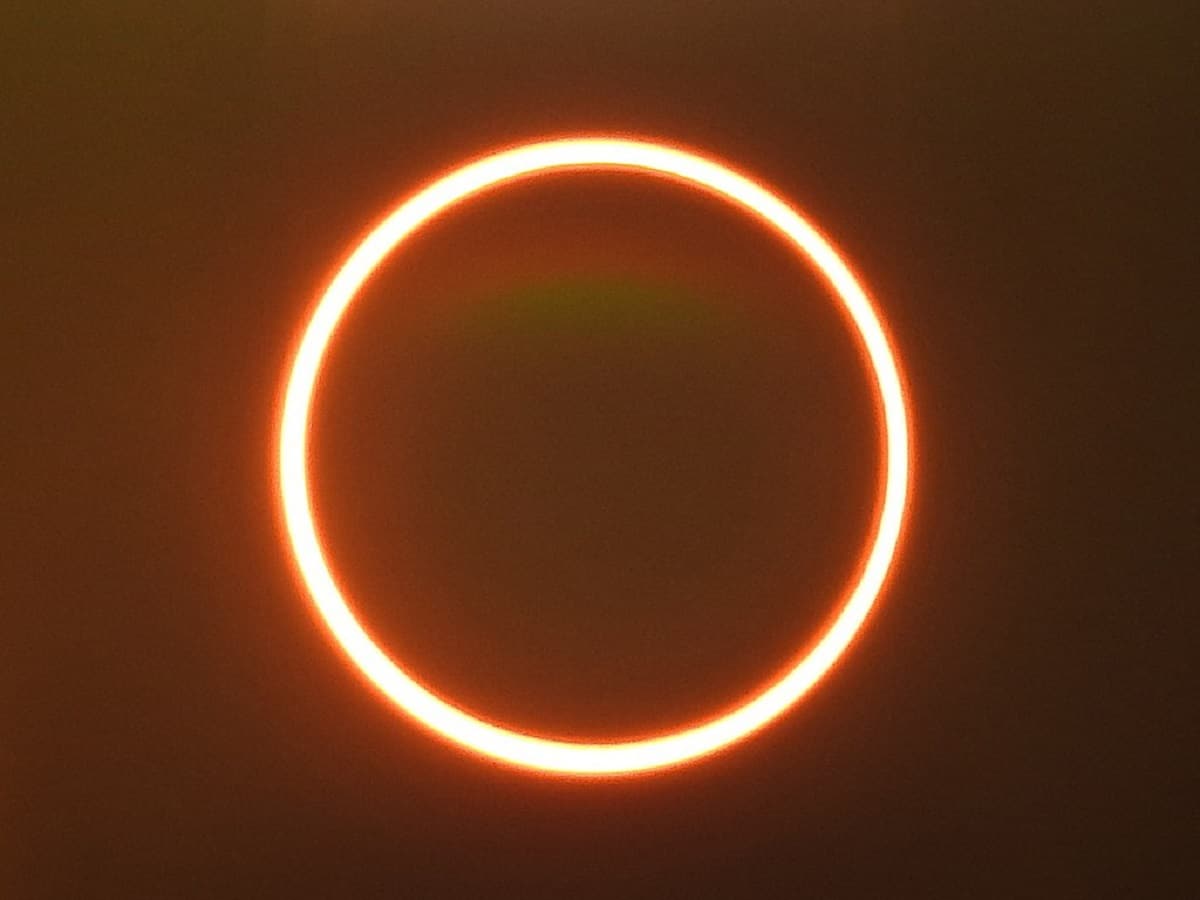 Solar Eclipse annular 202 1200 900 Wikimedia Commons