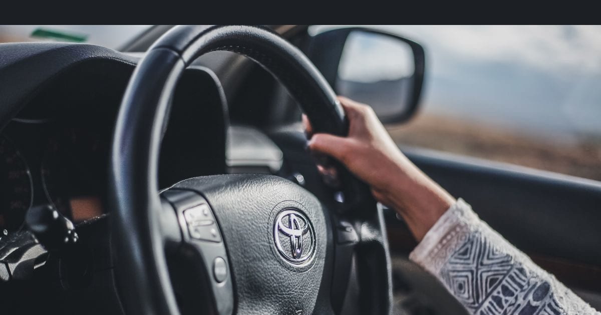 Know the disadvantages of covering the steering wheel of the car