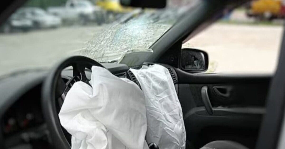 6 एयरबैग के नियम पर सरकार का यूटर्न, जानें Airbag पर किस देश में है क्