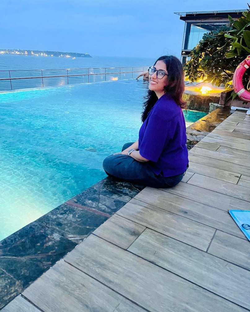 upsc success story, ias success story, divyanshi singh irs age, uppsc pcs rank divyanshi singh, uppsc pcs success story, women success story, uppsc pcs topper divyanshi singh, irs divyanshi singh