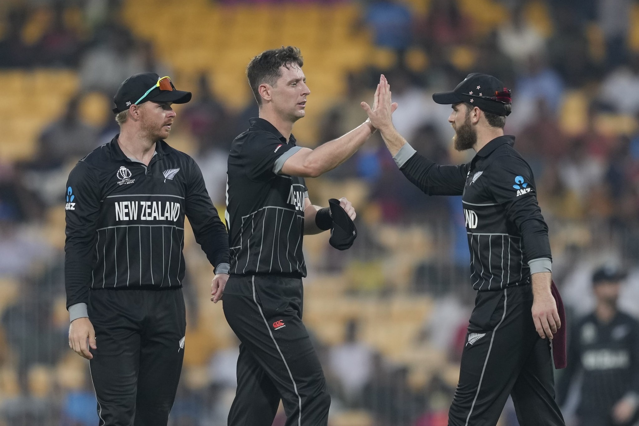 PAK के खिलाफ मैच से पहले NZ को झटका! स्टार गेंदबाज बाहर, खली जैसा बॉलर आया