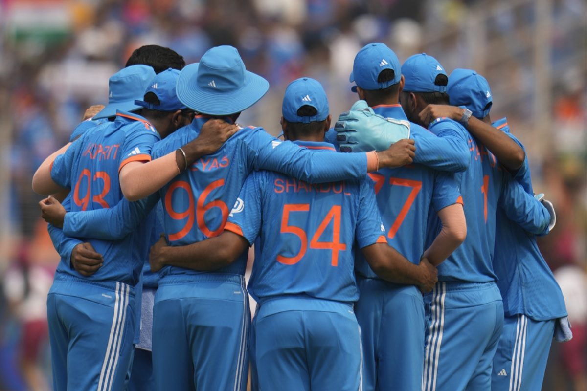 विराट ने ठोका 49वां शतक, मैक्सवेल ने लगाई डबल सेंचुरी, लेकिन नंबर 1 बने शुभमन