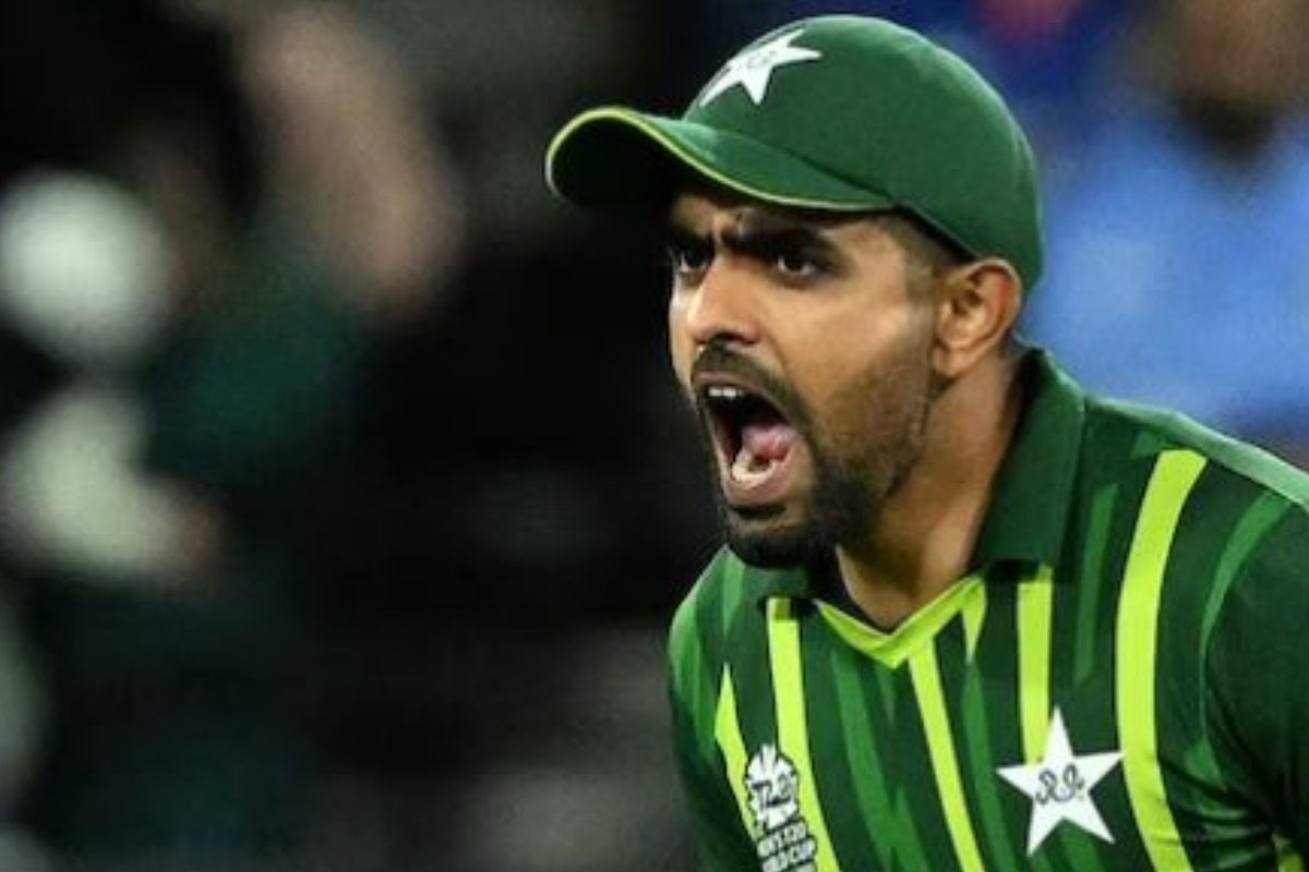 बाबर छोड़ सकते हैं कप्तानी, World Cup के दाैरान भारत में ही करने वाले थे ऐलान