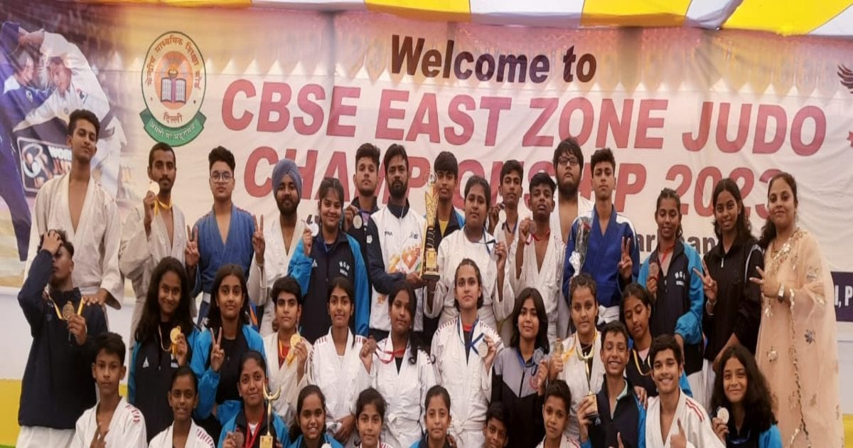 सीबीएसई ईस्ट जोन जूडो प्रतियोगिता में एमजीएम स्कूल के खिलाड़ियों का ...