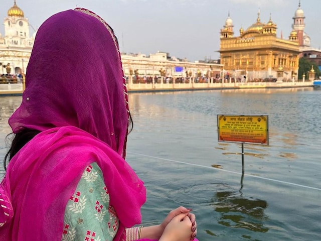 19 साल में सिर्फ 3 फिल्मों में किया काम, म्यूजिक वीडियोज से बनाई पहचान 19 साल में सिर्फ 3 फिल्मों में किया काम, म्यूजिक वीडियोज से बनाई पहचान