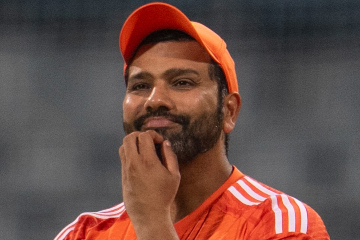 रोहित को MI की कप्‍तानी से हटाना ठीक? गावस्‍कर, इरफान ने दी अलग-अलग राय