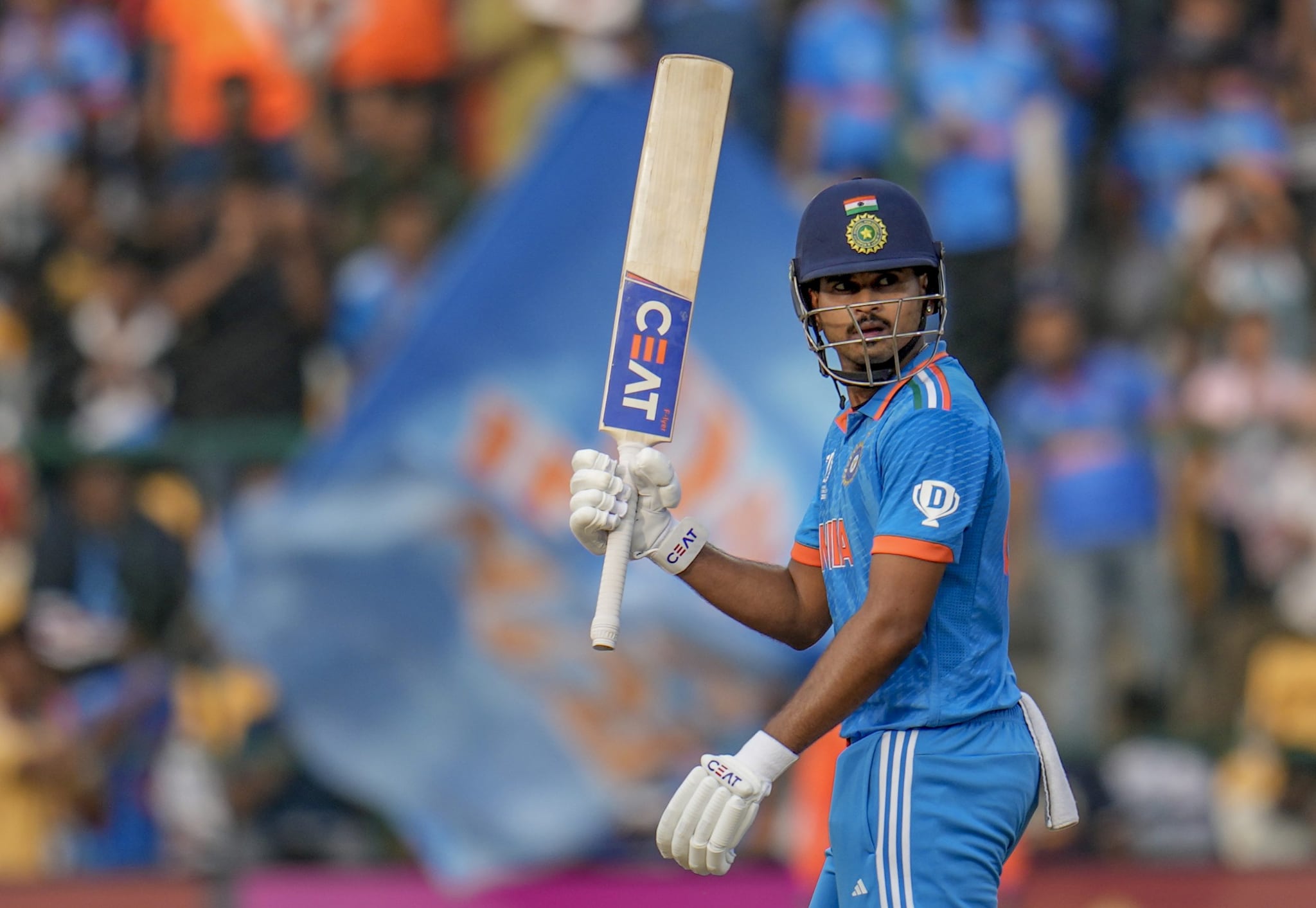 Ind vs Aus: अय्यर ने मुश्किल समय में ठोका पचासा, स्कोर को 160 तक पहुंचाया