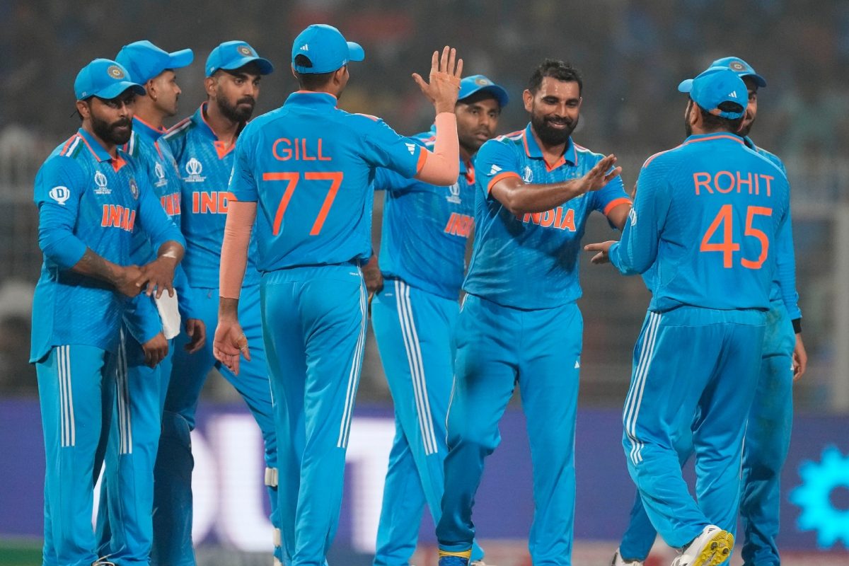 'किंग कोहली' को 35वें जन्मदिन पर टीम इंडिया ने दिया जीत का तोहफा