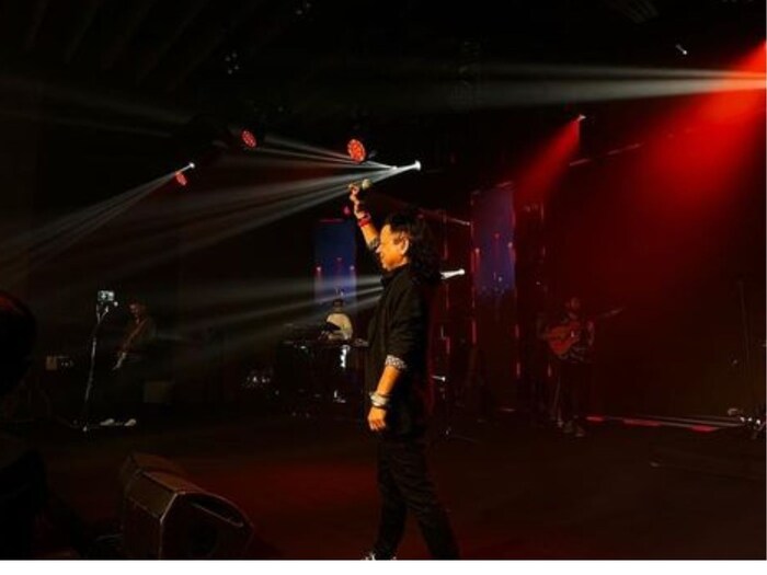 Kailash Kher Singer Net Worth: पहली नौकरी में मिलते थे 50 रुपए, अब एक