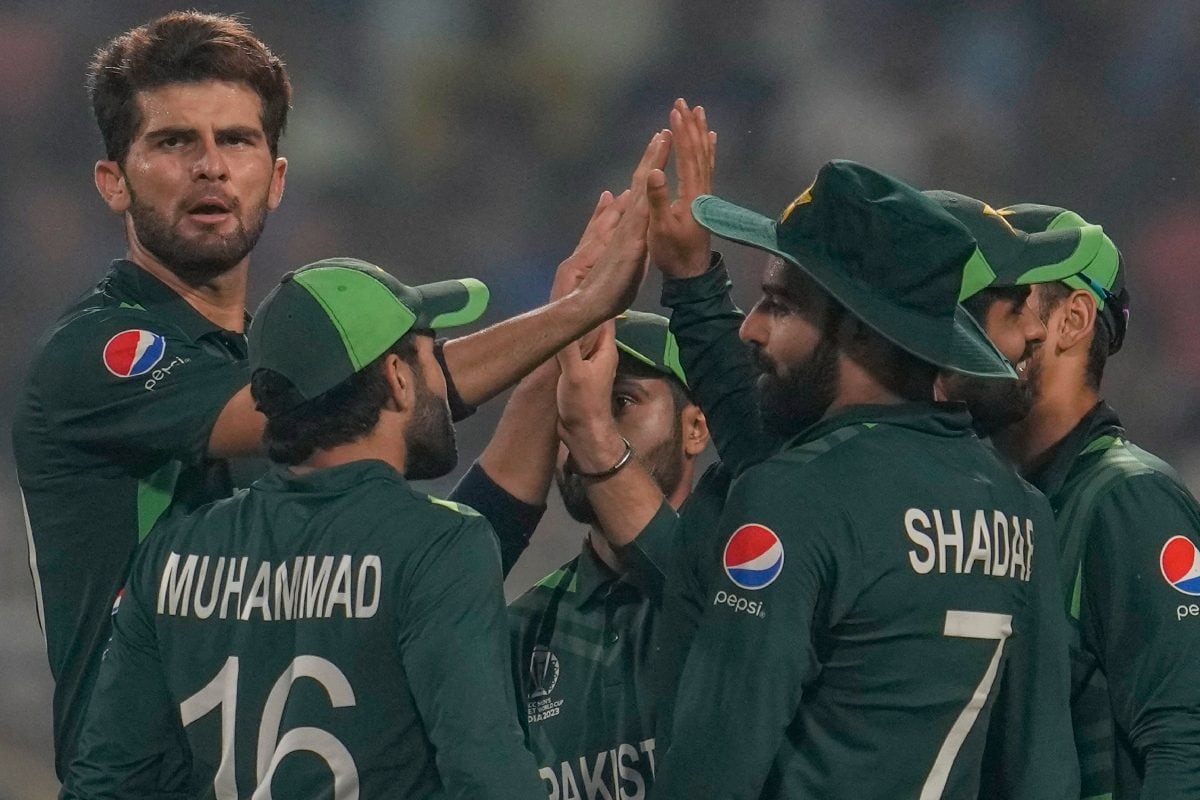 बाबर-रिजवान का बल्ला.. कप्तान की रफ्तार, T20 WC से पहले नहीं बची पाक की लाज