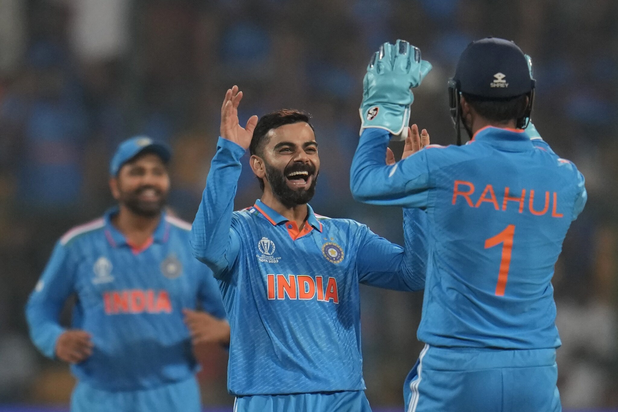 टीम इंडिया का दिवाली धमाका, World Cup में मिली लगातार 9वीं जीत