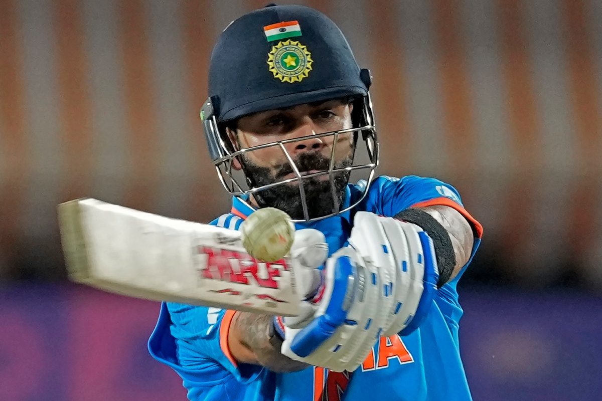 साउथ अफ्रीका के खिलाफ आग उगलता है 'किंग कोहली' का बल्ला, जड़ चुके हैं 4 शतक