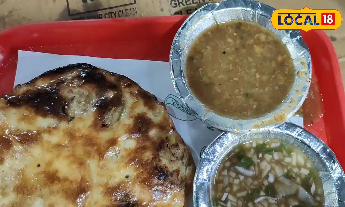 छोले कुलचे छोड़िए… दिल्‍ली में अब ट्राई करें पनीर और गोभी कुलचा
