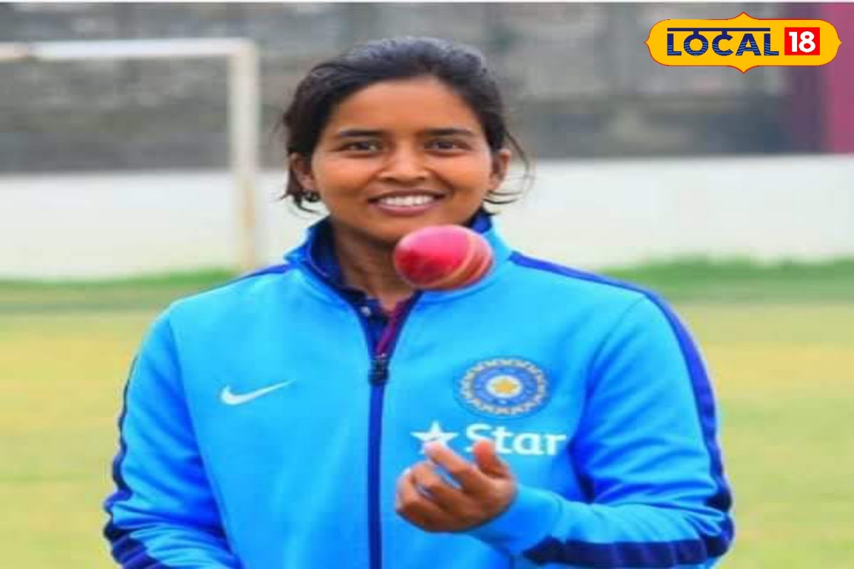 रॉयल चैलेंजर्स बैंगलोर से खेलेंगी एकता बिष्ट, जानें RCB ने कितने लाख में खरीदा?