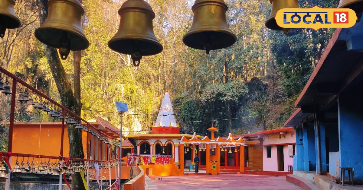 पिथौरागढ़ के इन 5 दिव्य मंदिरों के दर्शन से करें नए साल की शुरुआत, दूर ...