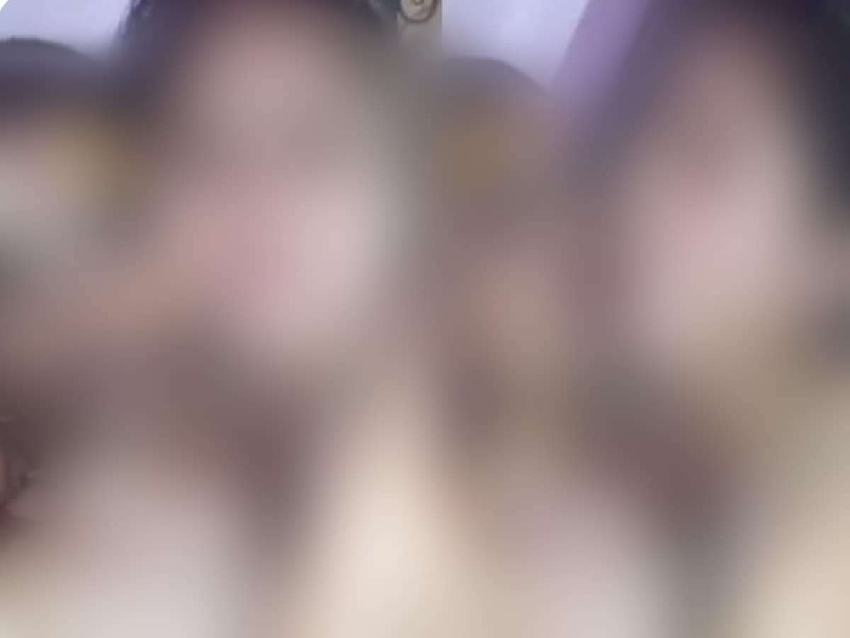 Ram temple priest Mohit Pandey,Mohit Pandey News,Who is Mohit Pandey,Know about Mohit Pandey,Mohit Pandey Kaun Hai,Mohit Pandey Ki Photo viral,Mohit Pandey Latest News,Mohit Pandey ki Khabar,Mohit Pandey Today News,Mohit Pandey Samamchar,Mohit Pandey Live news,Mohit Pandey Salary,Mohit Pandey post,Mohit Pandey photo viral,Mohit Pandey Photo Viral on social media,Mohit Pandey Viral on Social Media,Mohit Pandey Photo Viral by Congress leader,Congress leader arrested,Ghaziabad Shri Dudheshwar Ved Vidyapeeth,who is the priest of Ram temple Ayodhya,Ram temple Ayodhya news update,who is the priest of Ram temple Mohit Pandey,Ayodhya,Ram Mandir,UP Police,Ram Mandir Update,Ayodhya,UP News,Ram Mandir News,worship method change,Ayodhya Ram Mandir,Ramlala pran pratishtha,गाजियाबाद श्री दूधेश्वर वेद विद्यापीठ,राम मंदिर अयोध्या का पुजारी कौन है,राम मंदिर अयोध्या न्यूज अपडेट,कौन है राम मंदिर के पुजारी मोहित पांडे,मोहित पांडे,मोहित पांडे न्‍यूज,मोहित पांडे की खबर,मोहित पांडे समाचार,मोहित पांडे अपडेट,मोहित पांडे की फोटो वायरल,मोहित पांडे की कौन सी फोटो वायरल,मोहित पांडे मामले में कांग्रेस नेता ग‍िरफ्तार,कांग्रेस नेता ग‍रि‍फ्तार,अयोध्या,यूपी पुलिस,राम मंदिर,राम मंदिर अपडेट,अयोध्या,उत्तर प्रदेश की खबर,राम मंदिर न्‍यूज,पूजा पद्धति में बदलाव,अयोध्या का राम मंदिर,रामलला की प्राण प्रतिष्ठा,उत्तर प्रदेश हिंदी की खबर