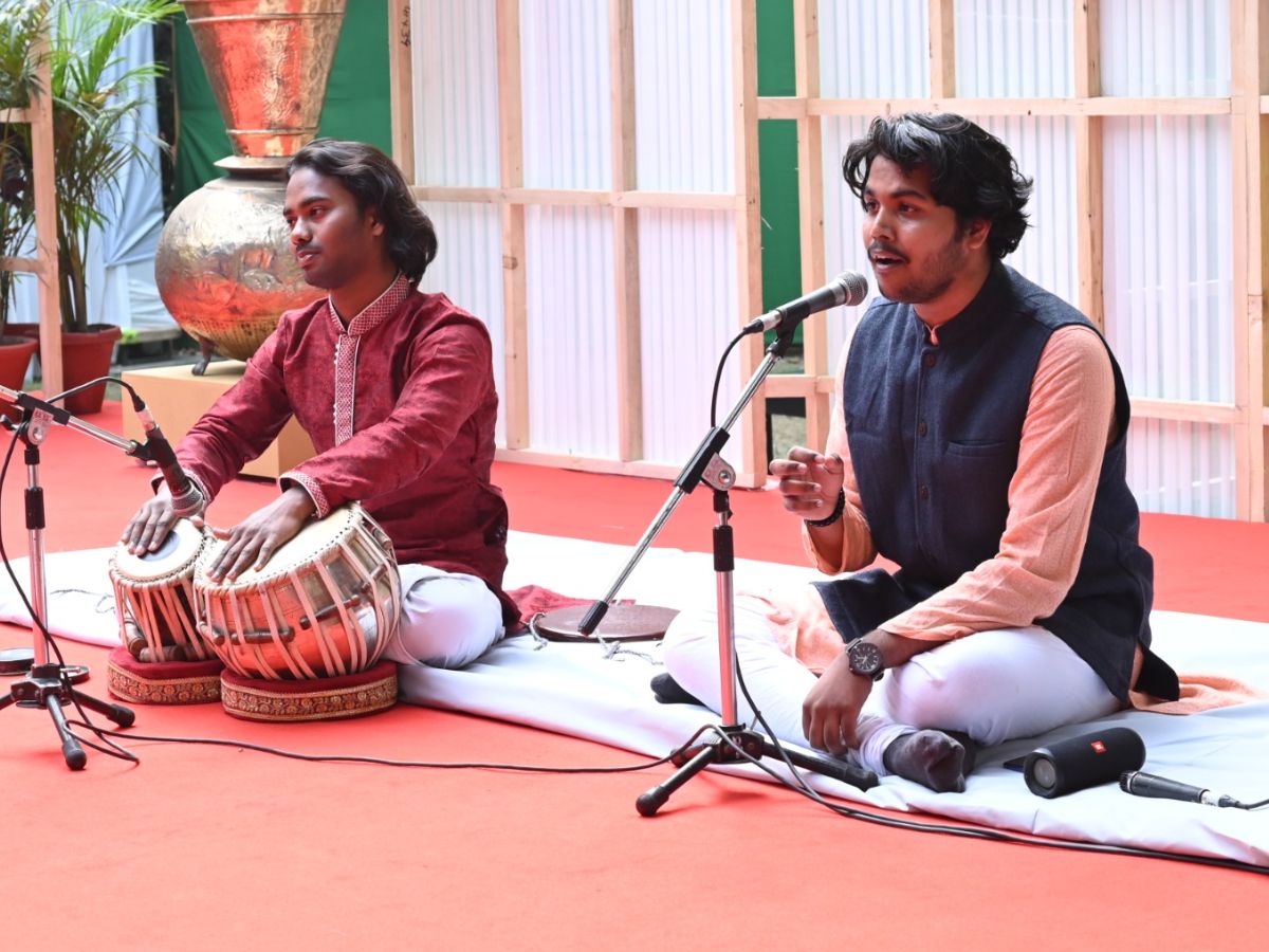 Sahitya Akademi News, Pustakayan 2023, Pustakayan News, Sahitya Akademi Book Fair, Book Fair 2023, Sahitya Akademi Book Fair 2023, Pustakayan Book Fair, Children's Corner Sahitya Akademi, पुस्तकायन 2023, साहित्य अकादमी पुस्तक मेला, पुस्तक मेला 2023, साहित्य अकादमी न्यूज, Bal Sahitya, Children Literature, Bal Lekhak, <br/>
Irshad Khan Sikandar Shayari, Irshad Khan Sikandar Ke Sher, Urdu Poetry, Hindi Sahitya News, Literature News, <br/>
इरशाद खान सिकंदर की शायरी, इरशाद खान सिकंदर के शेर, साहित्य अकादमी पुस्तक मेला पुस्तकायन, पुस्तकायन 2023, पुस्तक मेला 2023, साहित्य अकादमी न्यूज, ” width=”1200″ height=”900″ /></p>

 <div class=