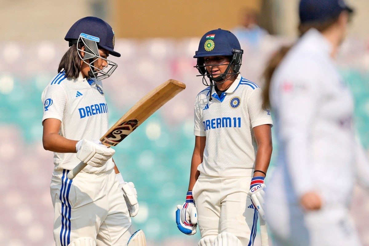 डेब्यू पर 2 बैटर का धमाका, इंग्लैंड के खिलाफ 400 रन ठोक भारत ने किया कमाल