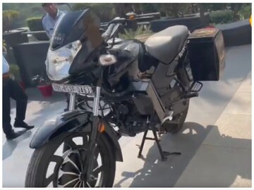 इस इस