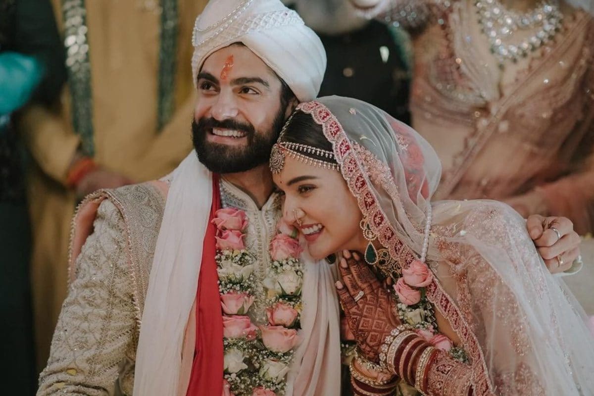 ‘एनिमल’ एक्टर कुणाल ठाकुर के साथ विवाह बंधन में बंधी मुक्ति मोहन, देखें PHOTOS
