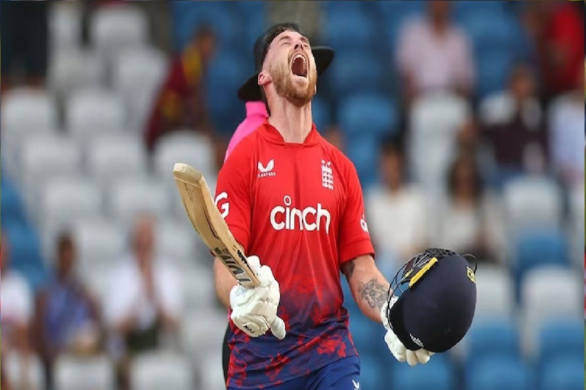 ऑक्शन के बीच इंग्लैंड के धाकड़ ने ठोका शतक, किसी फ्रेंचाइजी का नहीं गया ध्यान