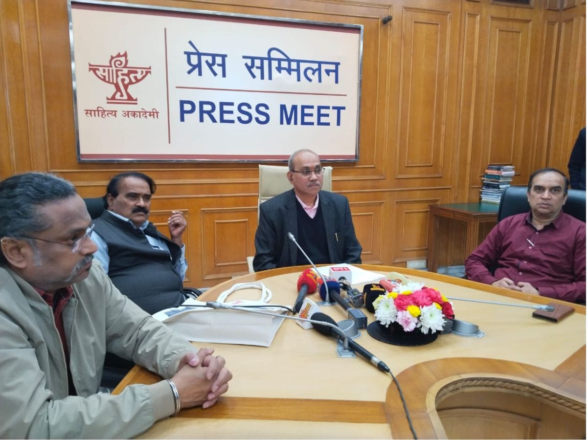  Hindi Writer Sanjeev, Sanjeev Hindi Author, Sanjeev Books, Mujhe Pahachaano By Sanjeev, Sahitya Akademi Award 2023, Sahitya Akademi Award News, Sahitya Akademi Award 2023 Winner List, Sahitya Akademi News, Sahitya Akademi Puraskar 2023, Sahitya Akademi Puraskar List, साहित्य अकादमी पुरस्कार 2023, साहित्य अकादमी न्यूज, हिंदी साहित्य, साहित्य अकादमी पुरस्कार 2023 विजेता लिस्ट,Sahitya Akademi Award Winner Sanjeev