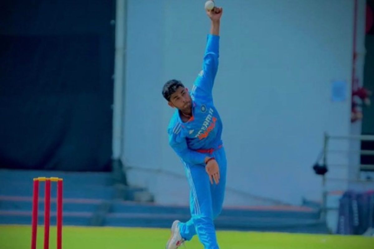 साउथ अफ्रीका में सनसनी, 19 साल के भारतीय ने हैट्रिक समेत झटके 6 विकेट