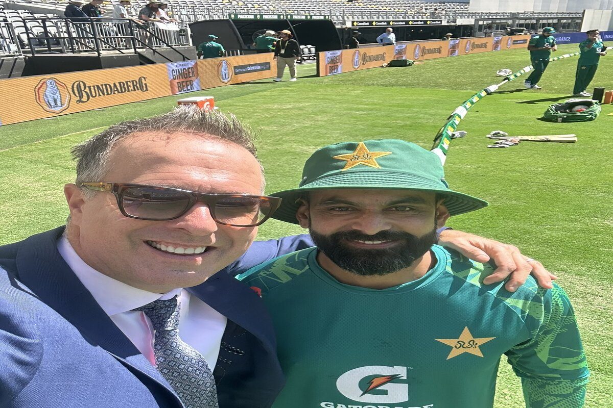 'ऑस्‍ट्रेलिया को उसी के मैदान पर हरा सकता है पाक लेकिन..': हफीज के 'बड़े' बोल