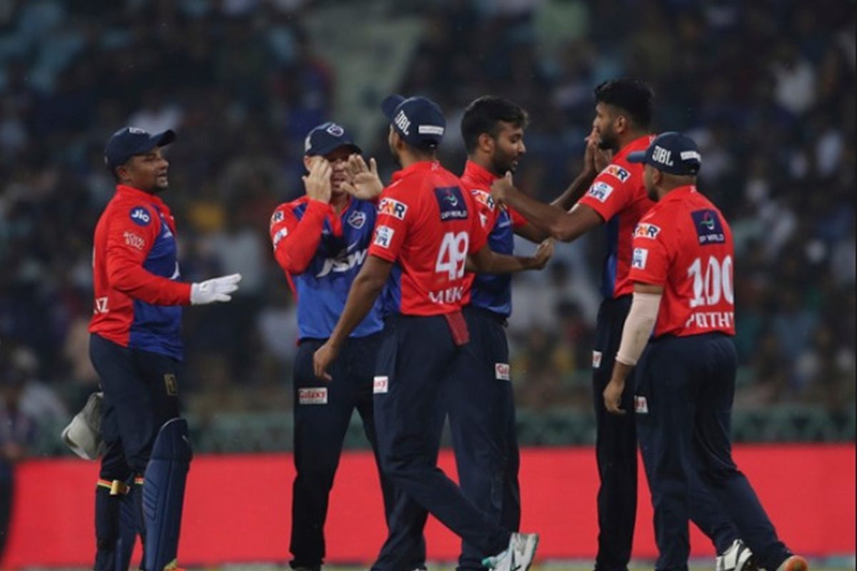 18 साल की उम्र में ठोके 250 रन, धोनी के गढ़ के विकेटकीपर पर DC ने लुटाए पैसे