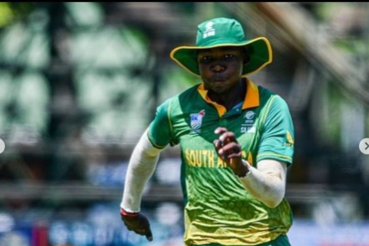 कौन हैं 17 साल के मफाका... जो IPL 2024 Auction में होंगे सबसे युवा खिलाड़ी