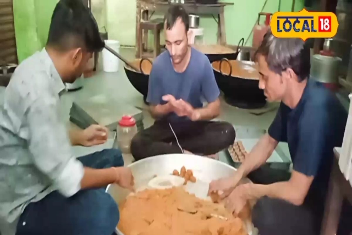सर्दी में बनते हैं यहां स्पेशल पेड़े, स्वाद ऐसा कि दुबई, सऊदी अरब, आस्ट्रेलिया