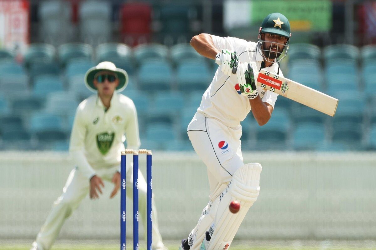 नया कप्तान भी नहीं बदल पाया पाक की किस्मत, मिली लगातार 15वीं हार