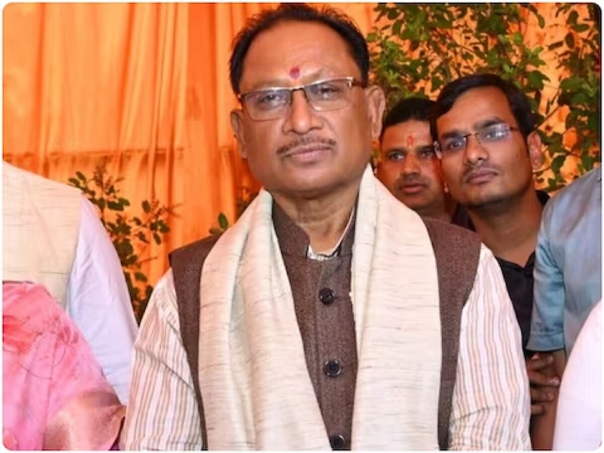 शपथ ग्रहण समारोह में विष्णु देव साईं 