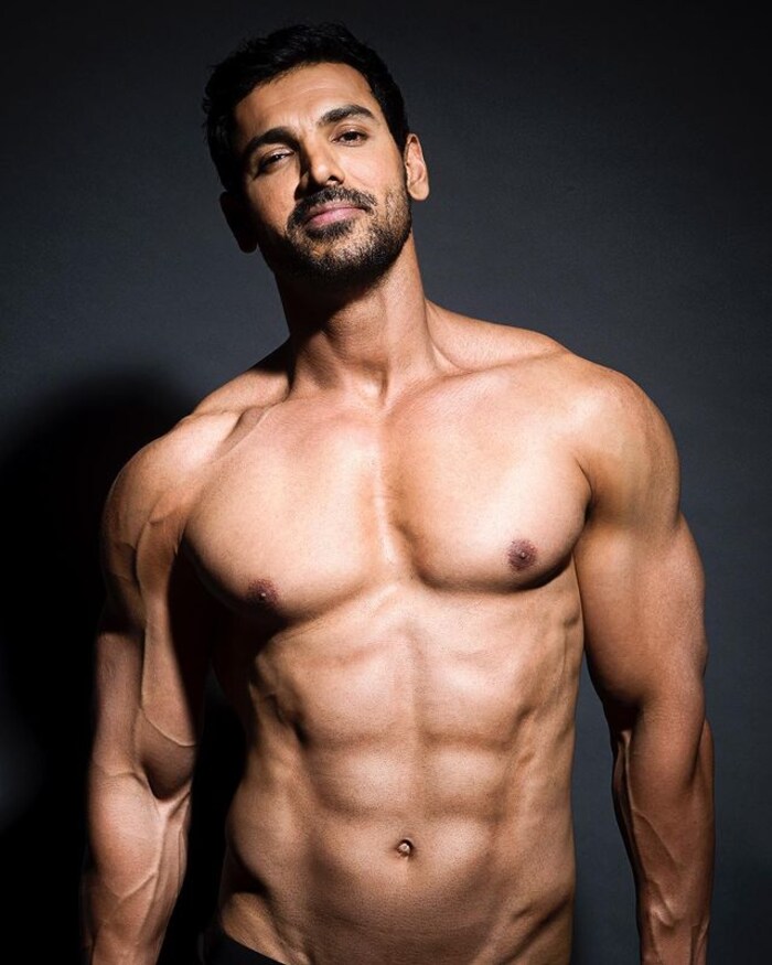  Instagram@thejohnabraham