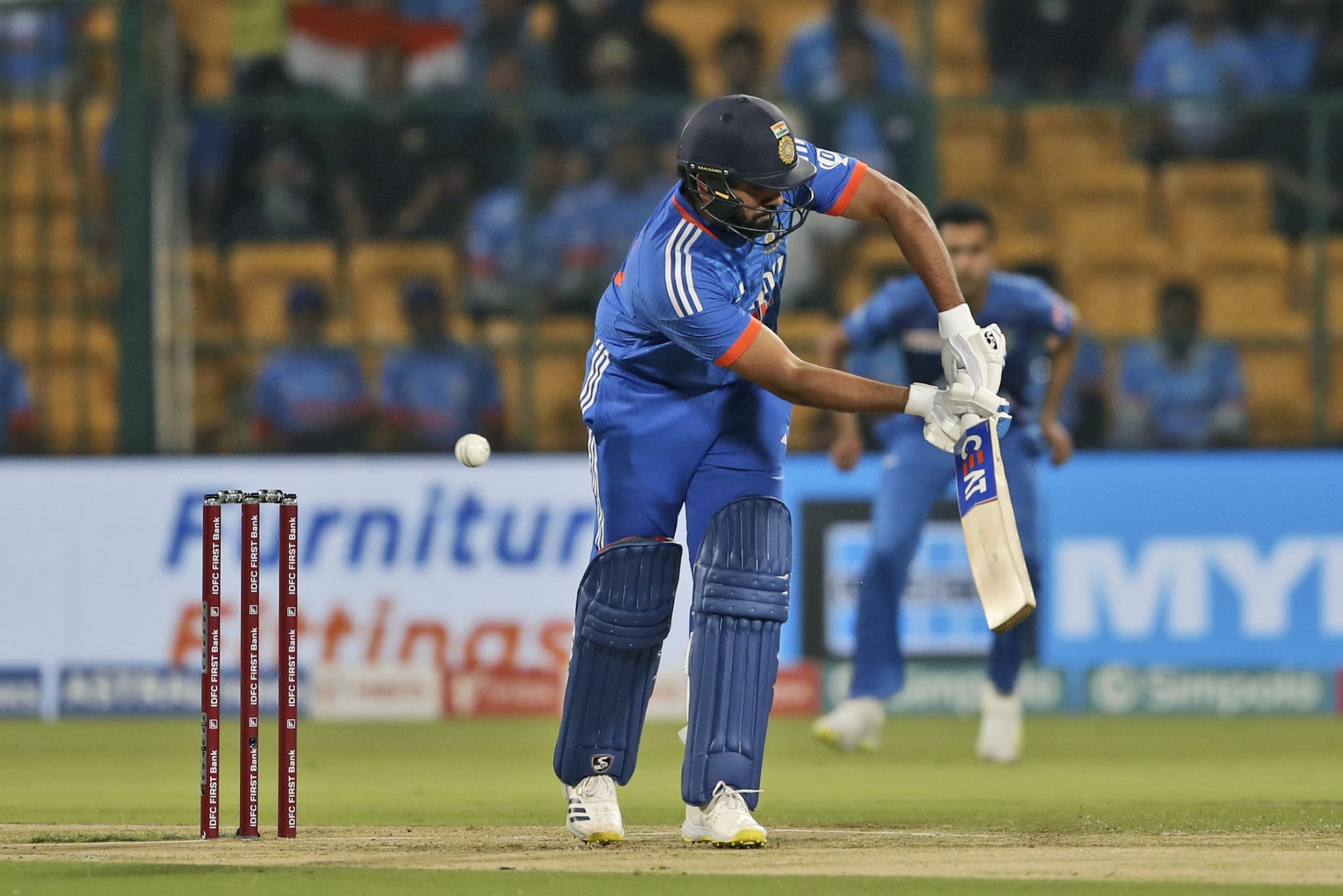 VIDEO: रोहित शर्मा तीसरी बार शून्य पर हुए आउट! अंपायर ने कर दिया 'खेला'