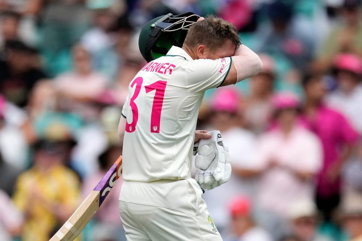 आखिरी टेस्ट में डेविड वॉर्नर ने हाथ आया मौका गंवाया, बाबर आजम ने नहीं छोड़ा